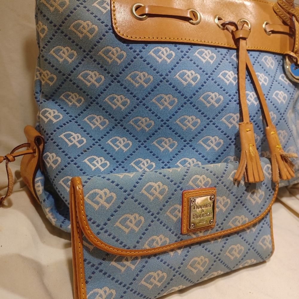 Dooney And Bourke Vintsge Set - image 2